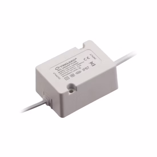 IP67 プラスチックハウジングスイッチング電源防水電源アダプタ